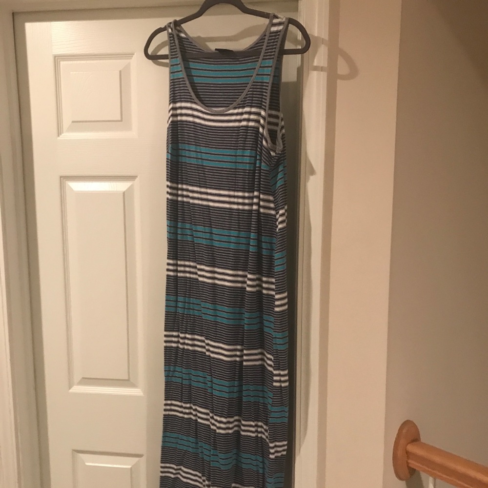 Maternity maxi dress